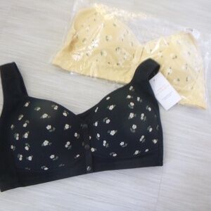 2 DAISY BRAS  SIZE - 2   XL  NWT BLACK YELLOW